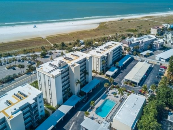 Luxurious Ground floor unit across the street from the beach